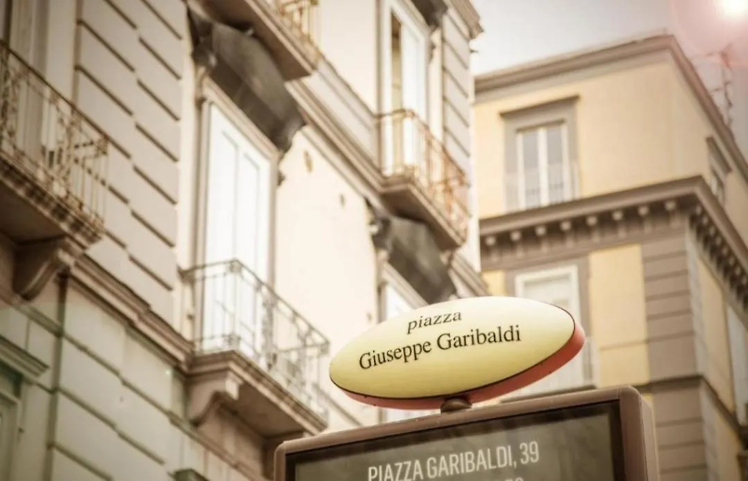 ** Couette-café B&B City Center Naples Italie